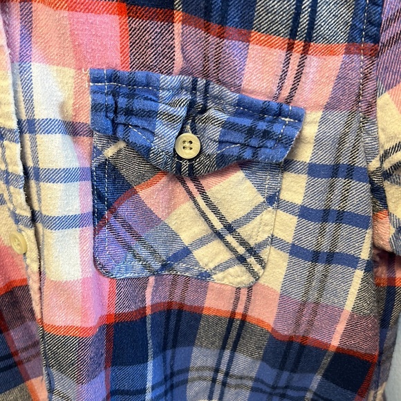 American Eagle Blue and Pink Flannel Shirt - Picture 3 of 6